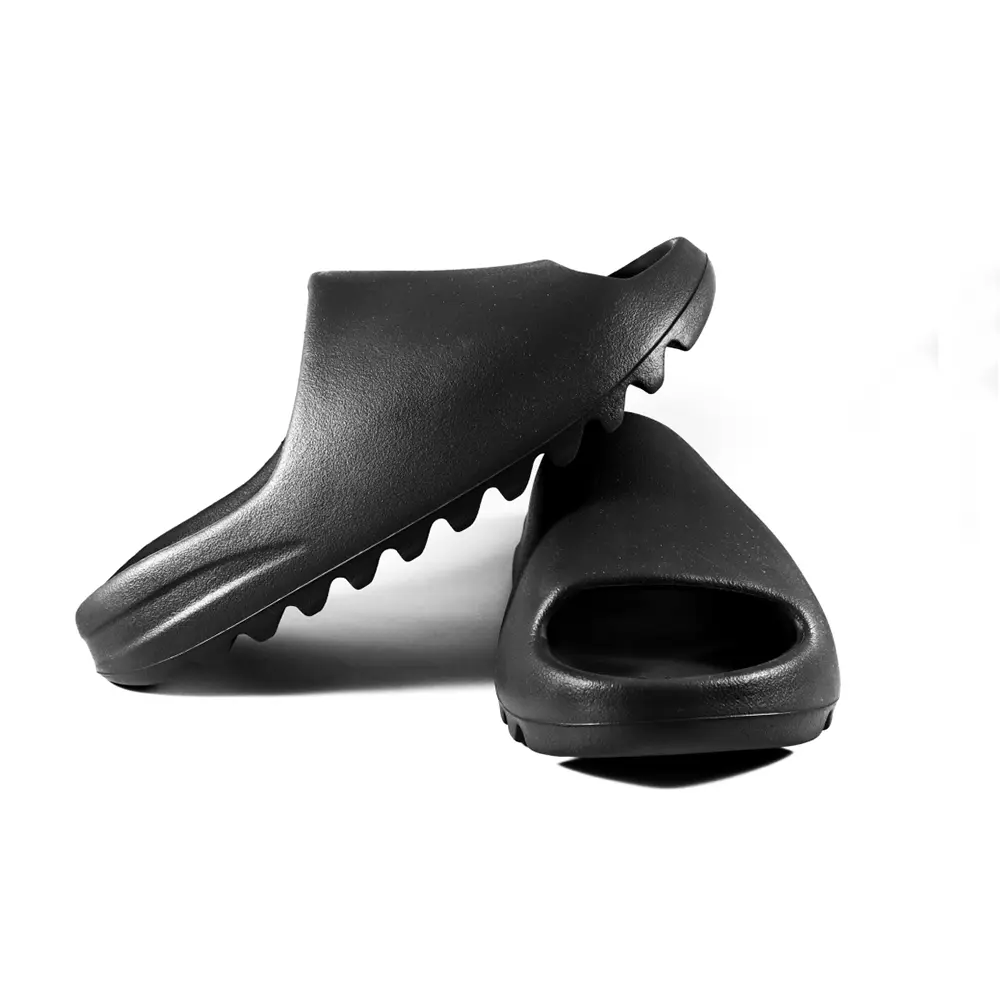 Black Flip-Flops